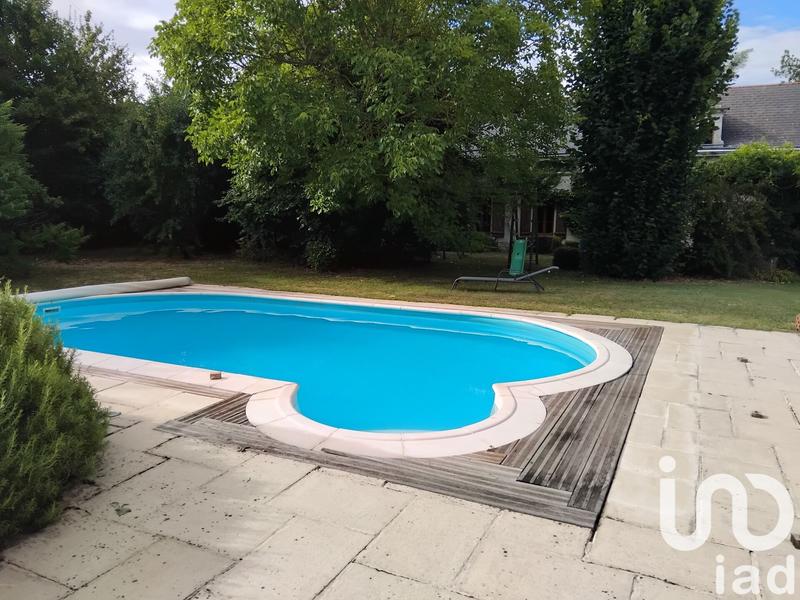 Maison - 212 m² - 8 pièces