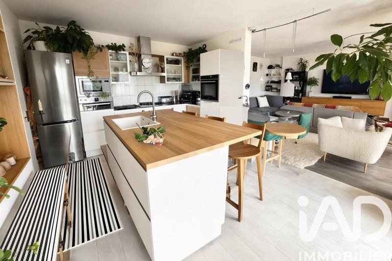 Appartement - 144 m² - 7 pièces