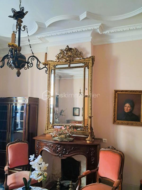 Demeure - 306 m² - 11 pièces