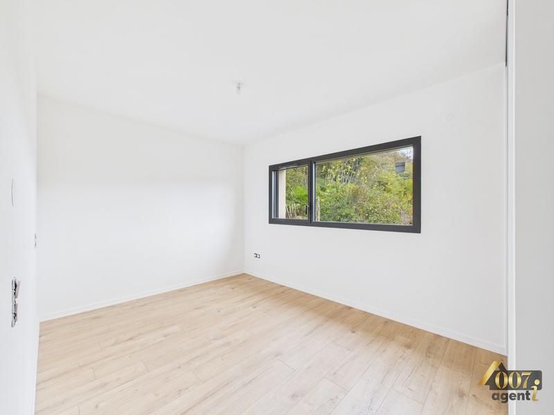 Appartement - 96 m² - 4 pièces