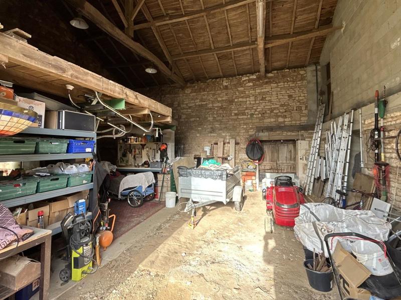 Maison - 231 m² - 7 pièces