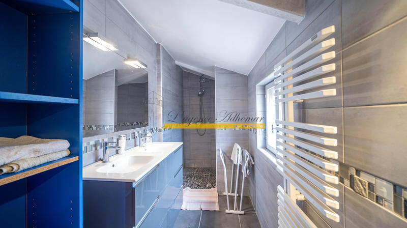 Maison de village - 473 m² - 12 pièces