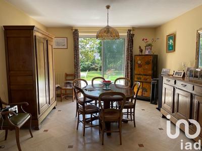 Maison - 215 m² - 7 pièces