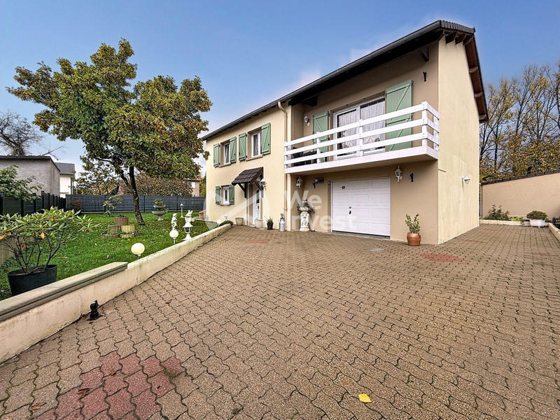 Maison - 132 m² - 9 pièces