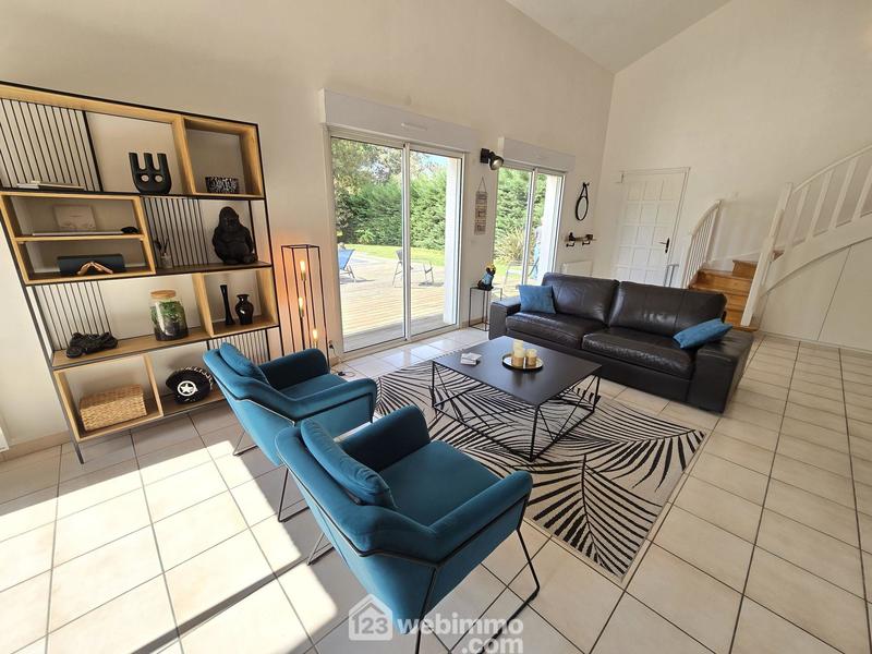 Maison - 161 m² - 5 pièces