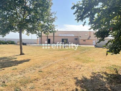 Maison - 245 m² - 10 pièces