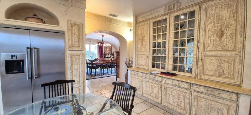 Maison - 208 m² - 7 pièces