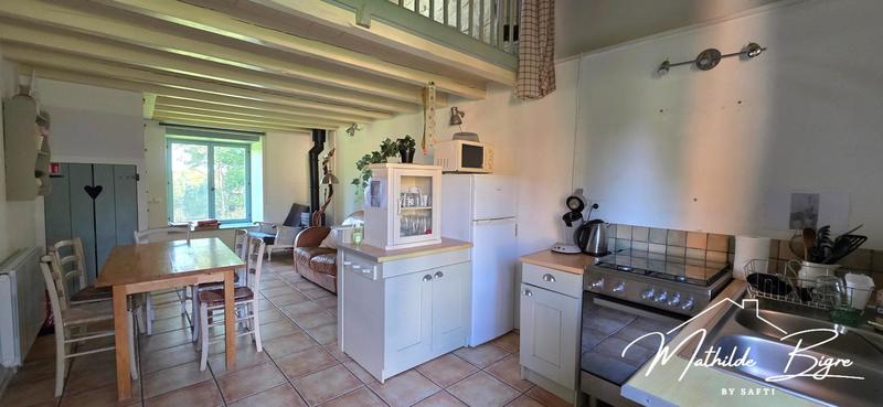 Maison - 234 m² - 11 pièces