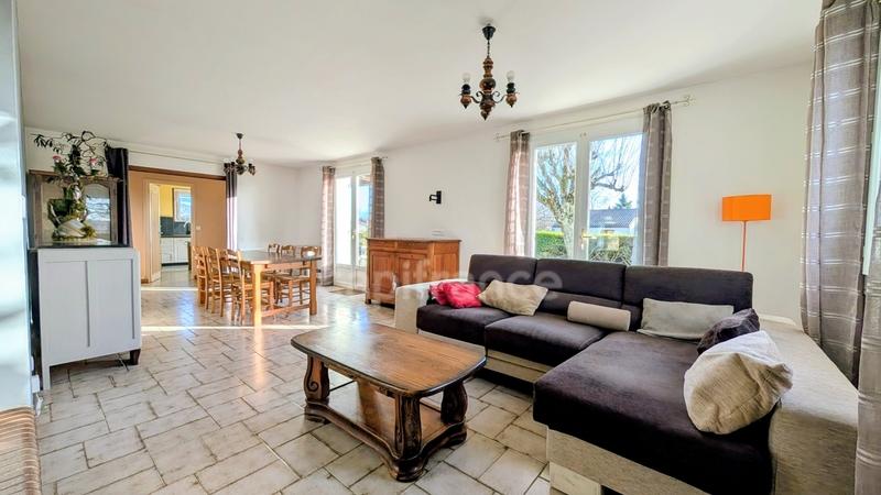 Maison - 101 m² - 5 pièces