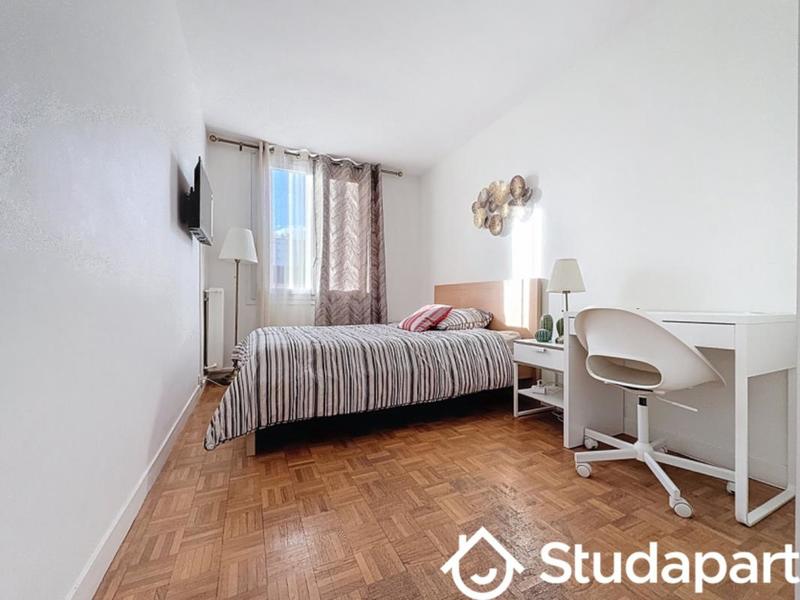 Chambre - 9 m² - 1 pièce