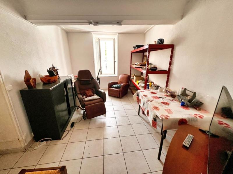 Maison - 220 m² - 7 pièces