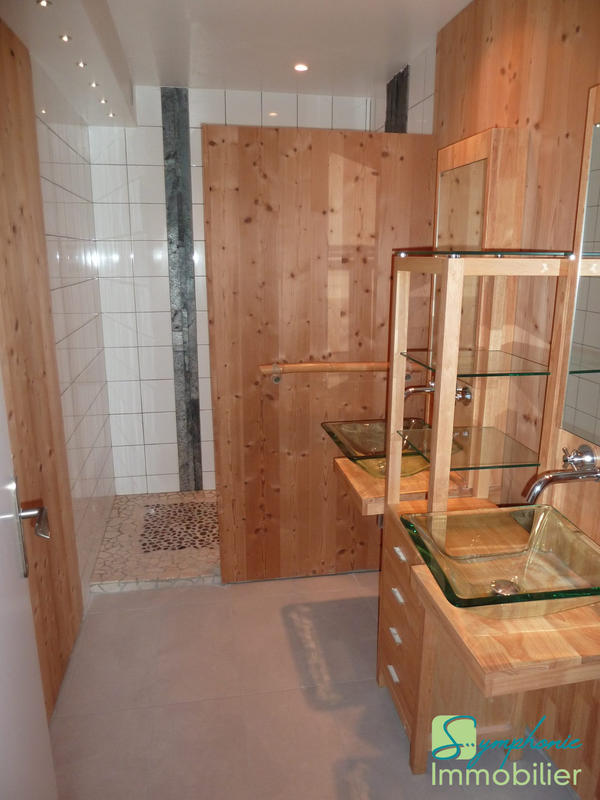 Appartement - 70 m² - 3 pièces