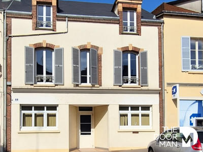 Immeuble - 136 m² - 6 pièces