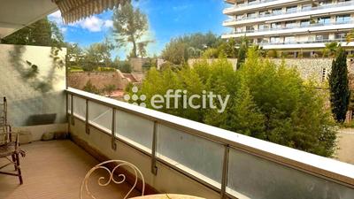 Appartement - 92 m² - 3 pièces