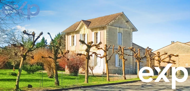 Maison traditionnelle - 215 m² - 6 pièces