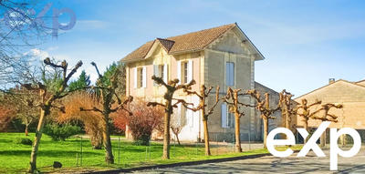 Maison traditionnelle - 215 m² - 6 pièces