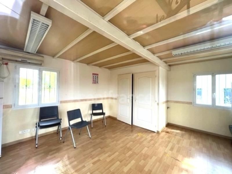 Bureau - 945 m² - 8 pièces