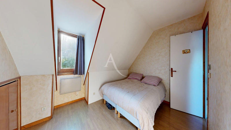 Maison - 96 m² - 5 pièces