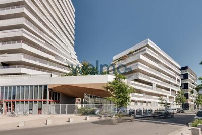 Appartement - 90 m² - 4 pièces