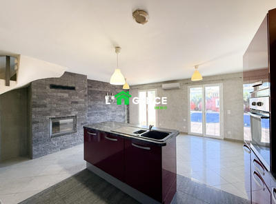 Maison - 87 m² - 4 pièces