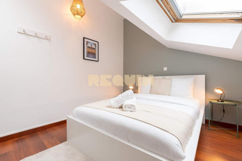 Appartement - 96 m² - 6 pièces