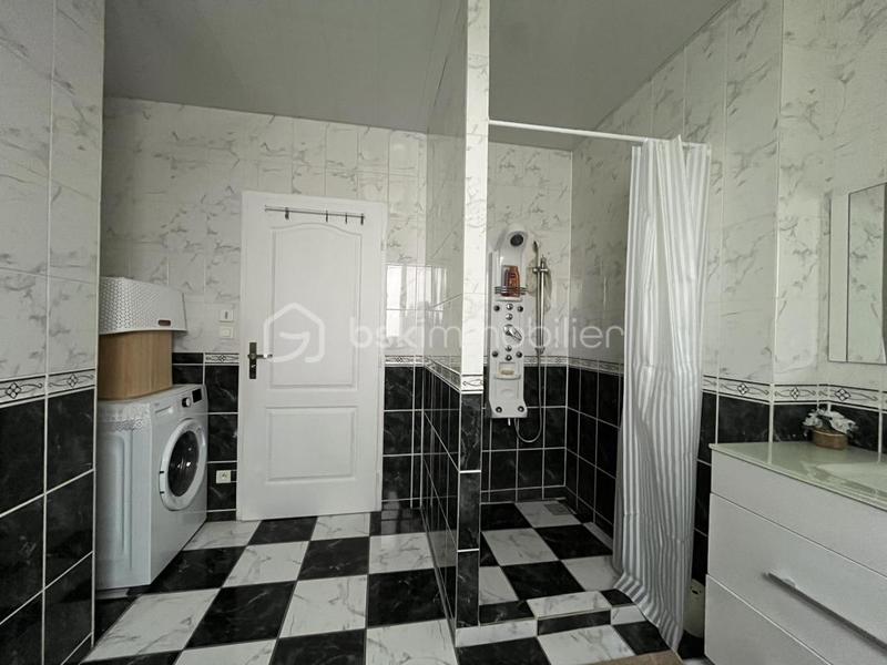 Pavillon - 120 m² - 5 pièces