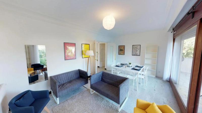 Chambre - 13 m² - 5 pièces