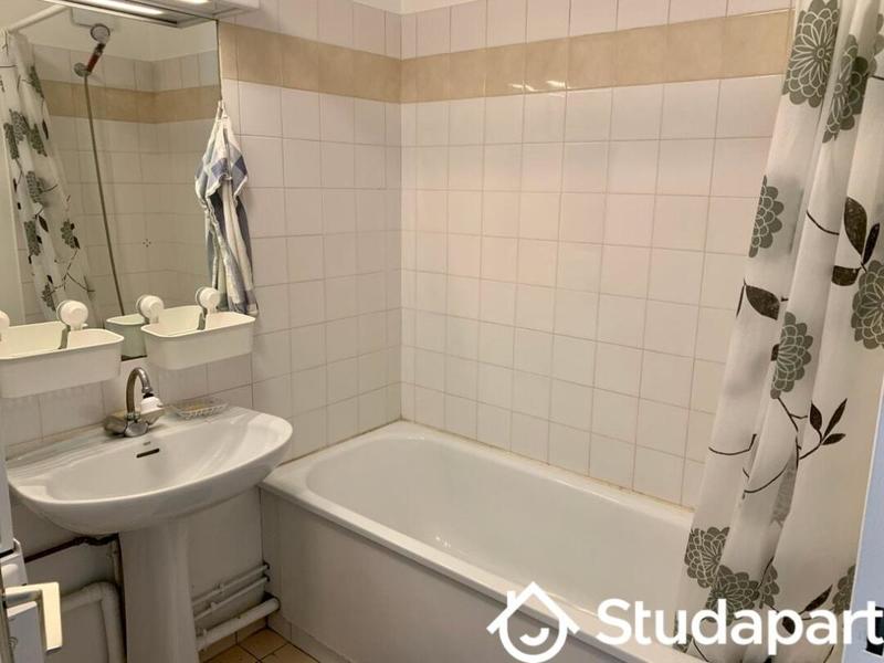 Chambre - 50 m² - 1 pièce