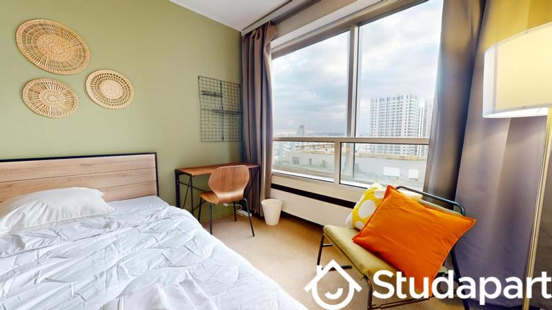 Chambre - 9 m² - 1 pièce