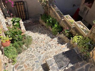 Maison de village - 180 m² - 8 pièces