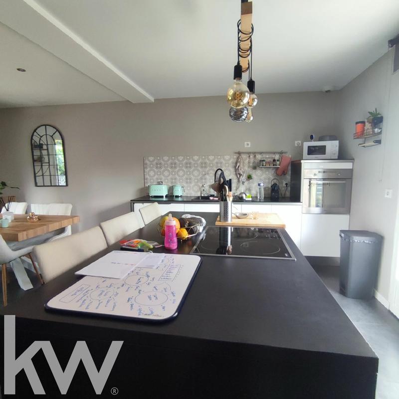 Maison - 86 m² - 6 pièces