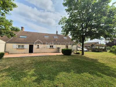 Maison - 166 m² - 7 pièces