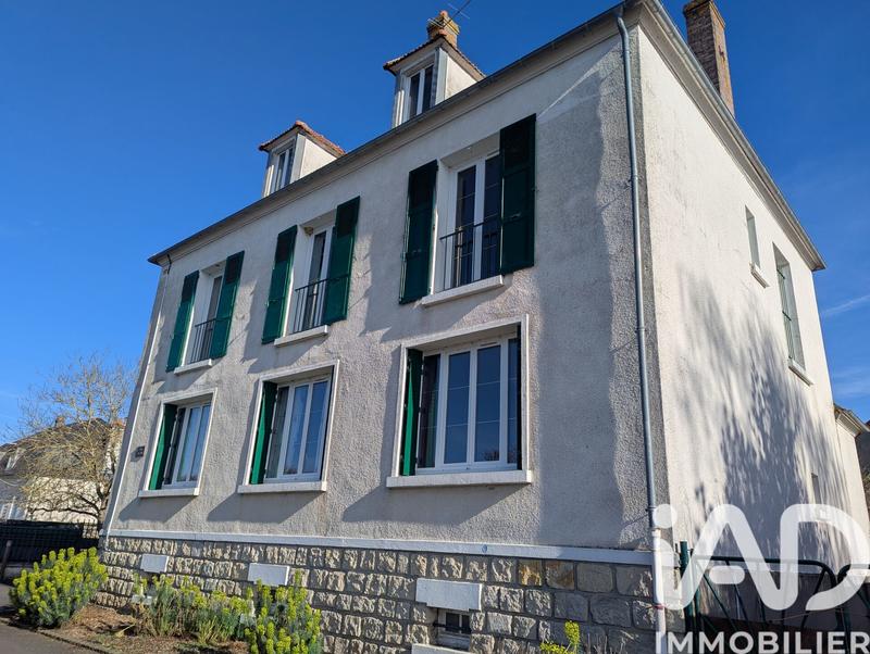 Maison de ville - 200 m² - 7 pièces