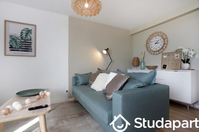 Chambre - 11 m² - 1 pièce