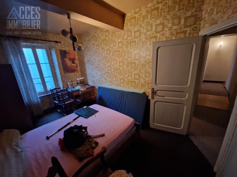 Maison de village - 232 m² - 7 pièces