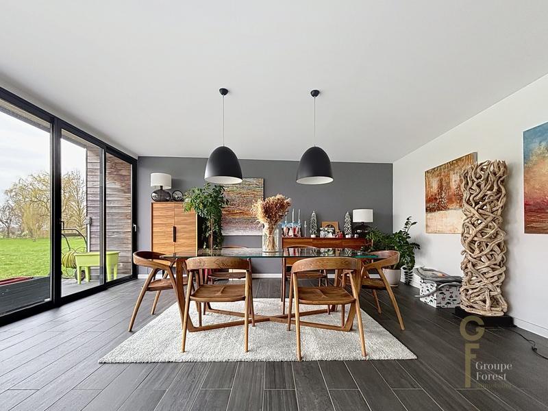 Maison - 359 m² - 7 pièces