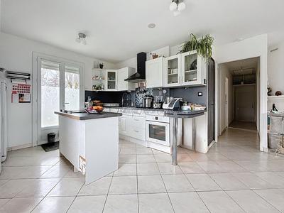 Maison - 104 m² - 5 pièces