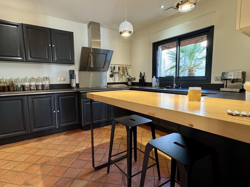 Maison - 170 m² - 6 pièces