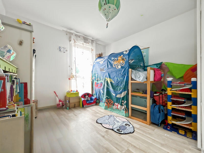 Appartement - 81 m² - 4 pièces