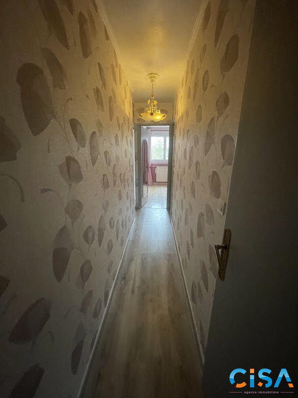 Appartement - 80 m² - 4 pièces