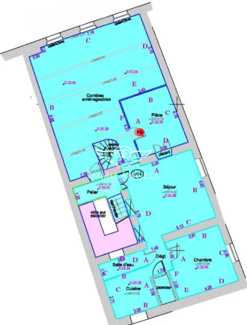 Maison ancienne - 401 m² - 9 pièces