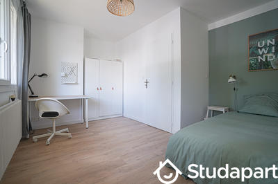 Chambre - 10 m² - 1 pièce