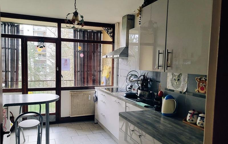 Appartement - 80 m² - 4 pièces