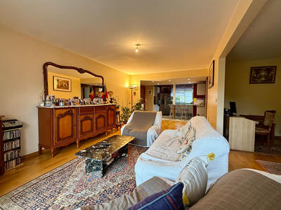 Appartement - 100 m² - 5 pièces