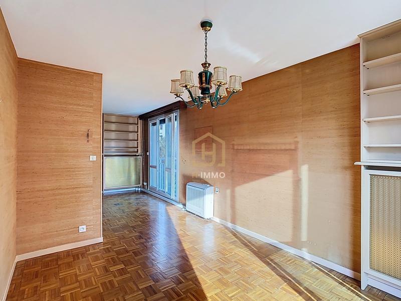 Appartement - 98 m² - 5 pièces