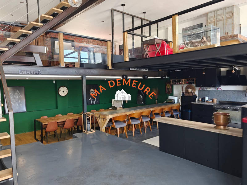 Loft - 178 m² - 8 pièces