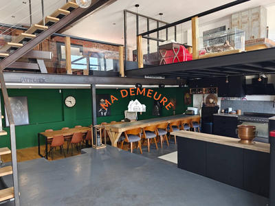 Loft - 178 m² - 8 pièces