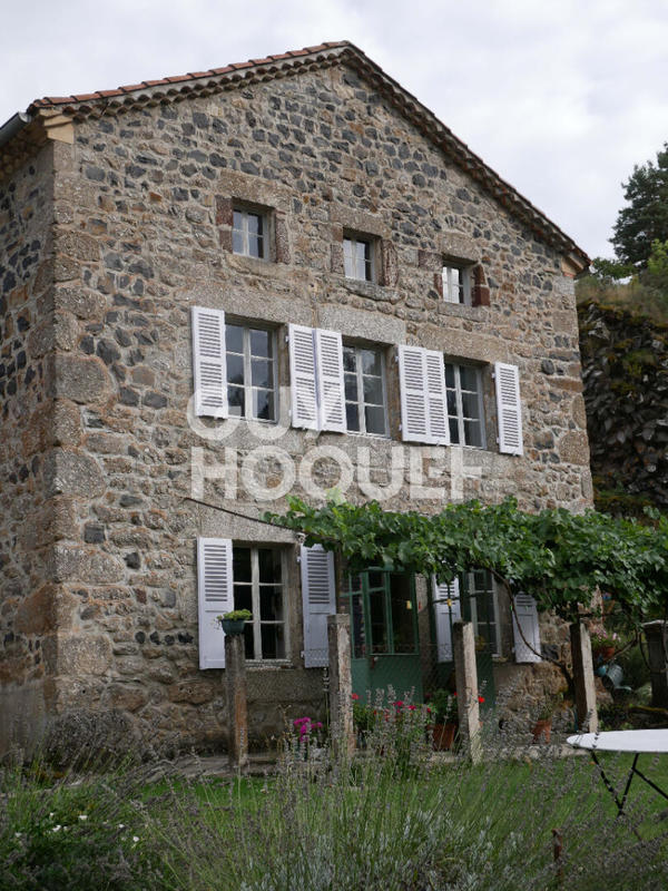 Maison - 138 m² - 6 pièces