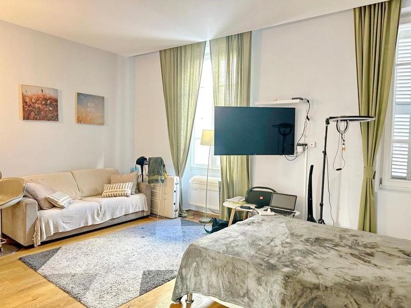 Studio - 32 m² - 1 pièce