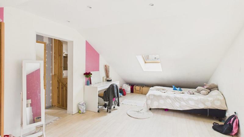 Maison en pierre - 180 m² - 5 pièces